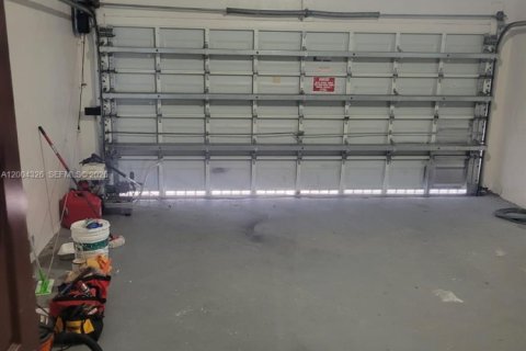 Villa ou maison à vendre à Homestead, Floride: 3 chambres, 241.82 m2 № 2068702 - photo 11