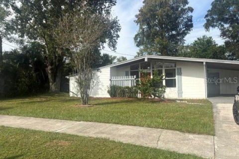 House in Tampa, Florida 3 bedrooms, 136.01 sq.m. № 2391351