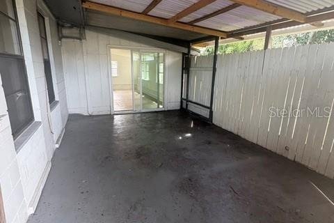 House in Tampa, Florida 3 bedrooms, 136.01 sq.m. № 2391351 - photo 22