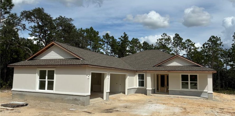 House in Dunnellon, Florida 3 bedrooms, 218.78 sq.m. № 2316619
