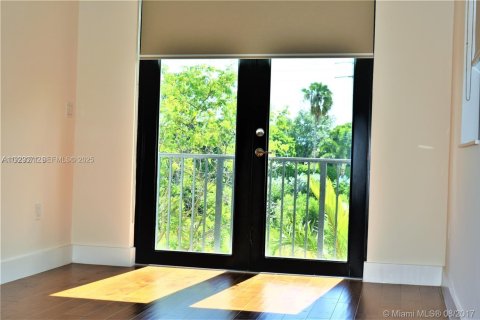 Villa ou maison à louer à Doral, Floride: 4 chambres, 267.37 m2 № 1977356 - photo 22