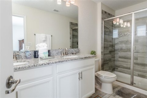House in Davenport, Florida 6 bedrooms, 305.74 sq.m. № 2102536 - photo 22