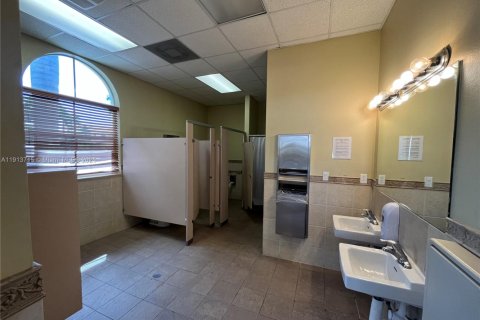 Touwnhouse à louer à Miramar, Floride: 3 chambres, 139.82 m2 № 1968930 - photo 28