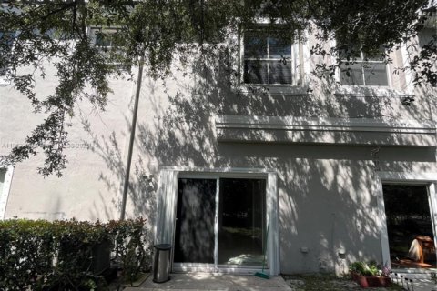Touwnhouse à louer à Miramar, Floride: 3 chambres, 139.82 m2 № 1968930 - photo 25
