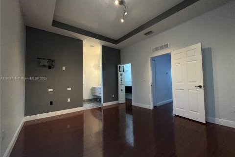 Touwnhouse à louer à Miramar, Floride: 3 chambres, 139.82 m2 № 1968930 - photo 21