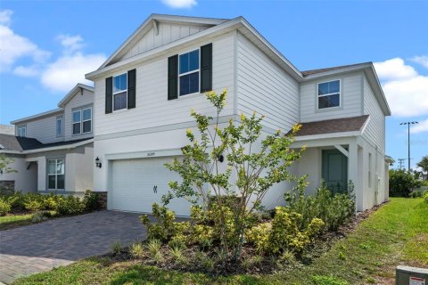 House in Orlando, Florida 5 bedrooms, 216.46 sq.m. № 1736394 - photo 3