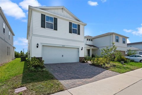 House in Orlando, Florida 5 bedrooms, 216.46 sq.m. № 1736394 - photo 2