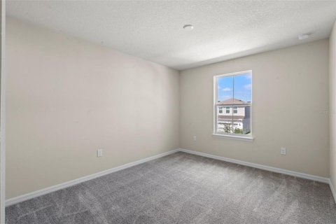 House in Orlando, Florida 5 bedrooms, 216.46 sq.m. № 1736394 - photo 24