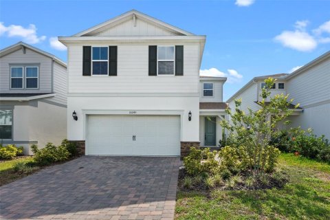 House in Orlando, Florida 5 bedrooms, 216.46 sq.m. № 1736394 - photo 1