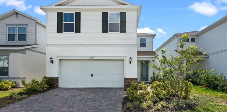 House in Orlando, Florida 5 bedrooms, 216.46 sq.m. № 1736394