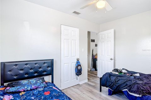 Immobilier commercial à vendre à Lake Wales, Floride: 4 chambres, 194.72 m2 № 2198151 - photo 17