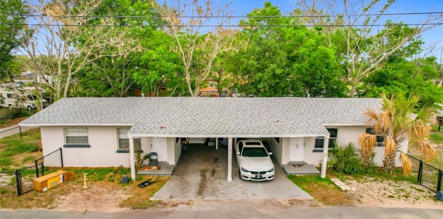 Immobilier commercial à Lake Wales, Floride 4 chambres, 194.72 m2 № 2198151