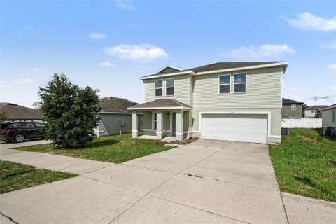 Casa en venta en Spring Hill, Florida, 4 dormitorios, 226.96 m2 № 2202164 - foto 3