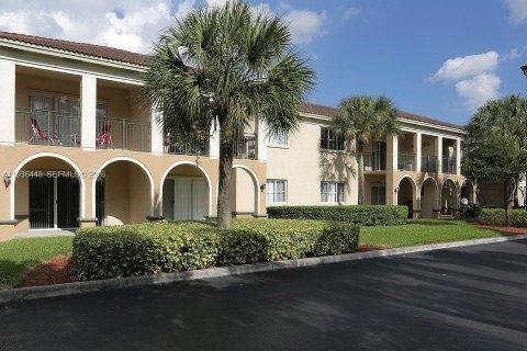 Снять в аренду кондоминиум в Мирамар, Флорида 3 спальни, 134.71м2, № 1995138 - фото 2