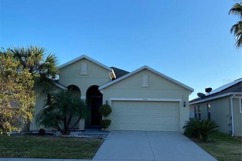 Casa en alquiler en Kissimmee, Florida, 4 dormitorios, 165.74 m2 № 1564476 - foto 1
