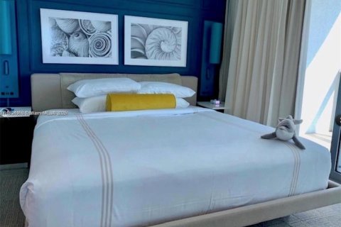 Condominio en venta en Sunny Isles Beach, Florida, 2 dormitorios, 84.36 m2 № 1861614 - foto 18