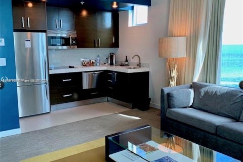 Condominio en venta en Sunny Isles Beach, Florida, 2 dormitorios, 84.36 m2 № 1861614 - foto 6