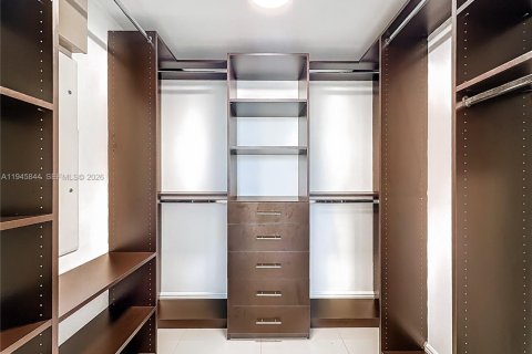 Copropriété à vendre à Miami, Floride: 2 chambres, 108.51 m2 № 2004572 - photo 23