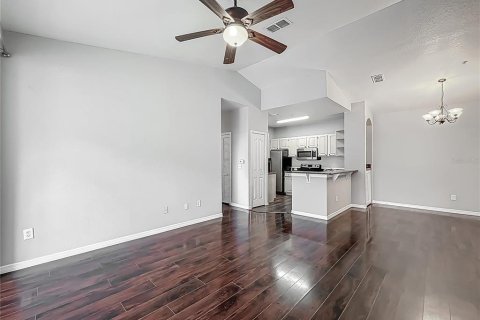 Condominio en venta en Orlando, Florida, 4 dormitorios, 121.98 m2 № 1602140 - foto 9