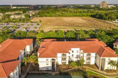 Condominio en venta en Orlando, Florida, 4 dormitorios, 121.98 m2 № 1602140 - foto 2