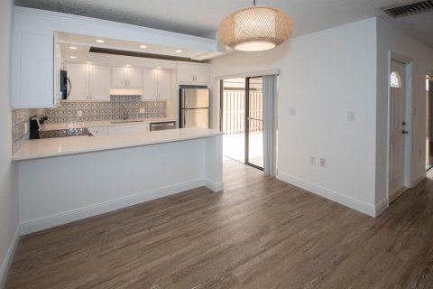 Touwnhouse à louer à Palm Beach Gardens, Floride: 2 chambres, 114.83 m2 № 2431265 - photo 17