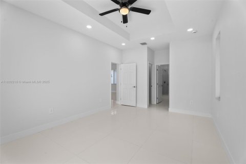 House in Port St. Lucie, Florida 3 bedrooms № 1809265 - photo 18