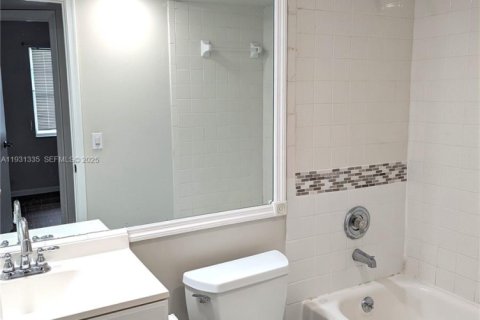 Condominio en alquiler en West Palm Beach, Florida, 2 dormitorios, 82.68 m2 № 1989988 - foto 12