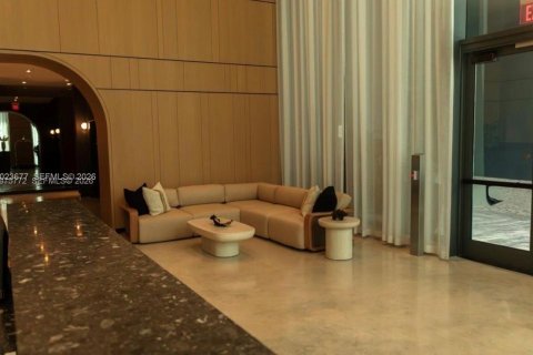 Condo in Miami, Florida, 1 bedroom  № 2252443 - photo 8