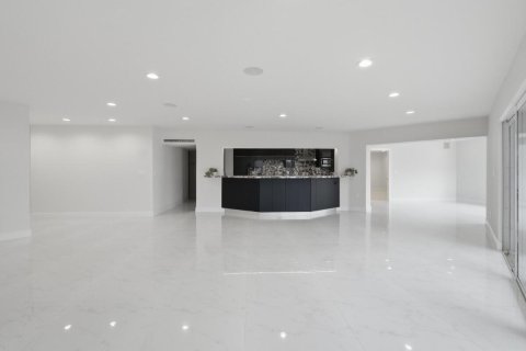 Condo in Miami, Florida, 3 bedrooms  № 2254504 - photo 11
