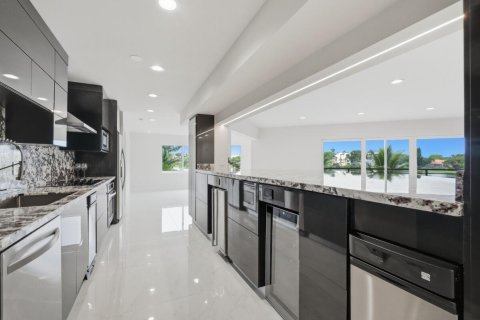 Condo in Miami, Florida, 3 bedrooms  № 2254504 - photo 29