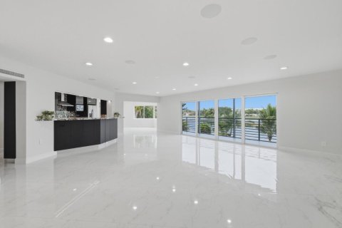 Condo in Miami, Florida, 3 bedrooms  № 2254504