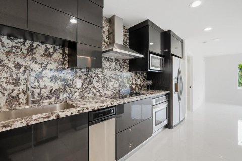 Condo in Miami, Florida, 3 bedrooms  № 2254504 - photo 24