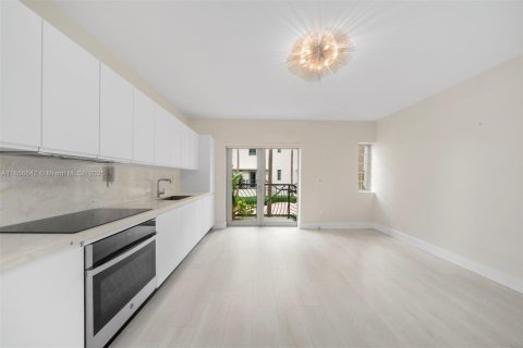 Купить кондоминиум в Майами-Бич, Флорида 1 спальня, 60.48м2, № 1960128 - фото 17