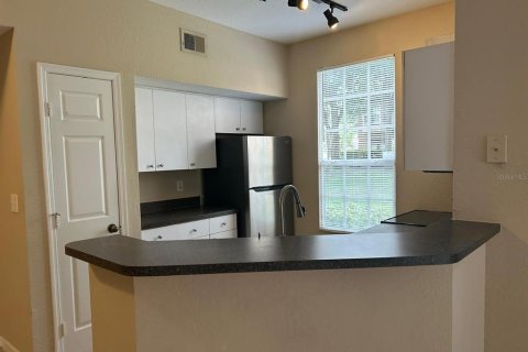 Condominio en alquiler en Orlando, Florida, 2 dormitorios, 97.64 m2 № 1426276 - foto 6