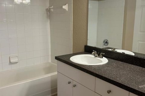 Condominio en alquiler en Orlando, Florida, 2 dormitorios, 97.64 m2 № 1426276 - foto 13