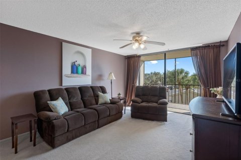 Condo in South Pasadena, Florida, 2 bedrooms  № 2376820 - photo 6