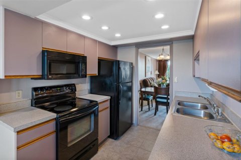 Condo in South Pasadena, Florida, 2 bedrooms  № 2376820 - photo 26
