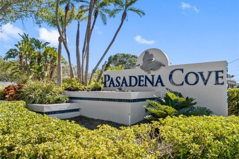 Condo in South Pasadena, Florida, 2 bedrooms  № 2376820 - photo 3
