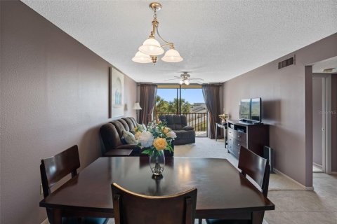 Condo in South Pasadena, Florida, 2 bedrooms  № 2376820 - photo 20