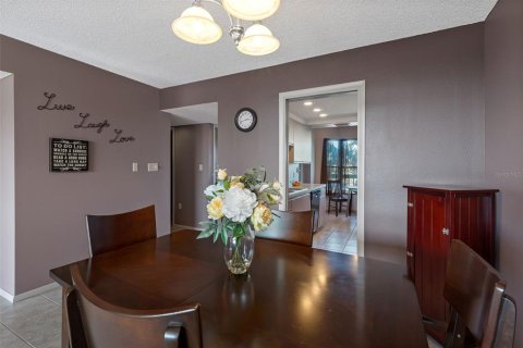 Condo in South Pasadena, Florida, 2 bedrooms  № 2376820 - photo 23