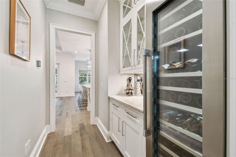 Casa en alquiler en Tampa, Florida, 5 dormitorios, 521.65 m2 № 1820771 - foto 20