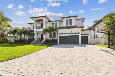 Casa en alquiler en Tampa, Florida, 5 dormitorios, 521.65 m2 № 1820771 - foto 2