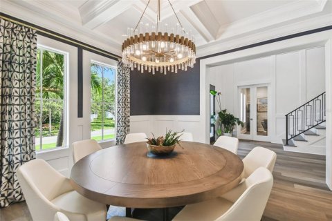 Casa en alquiler en Tampa, Florida, 5 dormitorios, 521.65 m2 № 1820771 - foto 9