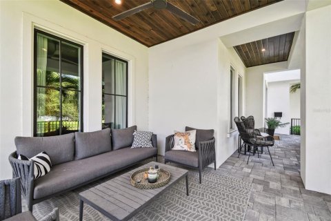 Casa en alquiler en Tampa, Florida, 5 dormitorios, 521.65 m2 № 1820771 - foto 4