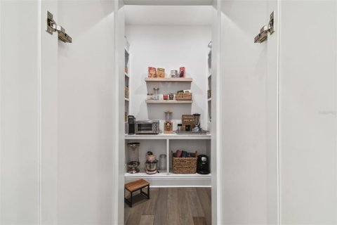 Casa en alquiler en Tampa, Florida, 5 dormitorios, 521.65 m2 № 1820771 - foto 22