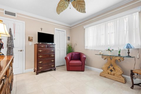 Condominio en venta en Boca Raton, Florida, 1 dormitorio, 64.75 m2 № 2242078 - foto 10