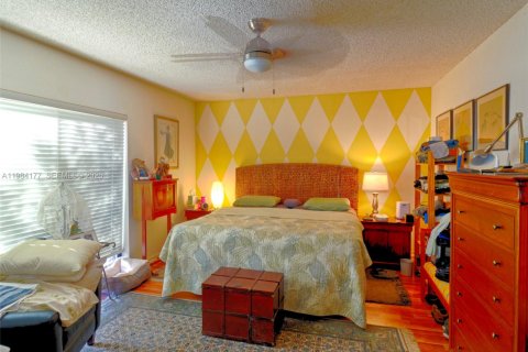 Touwnhouse à vendre à Miami, Floride: 3 chambres, 147.16 m2 № 2045341 - photo 5