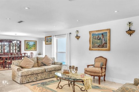 Casa en venta en Miami, Florida, 4 dormitorios, 223.15 m2 № 1984396 - foto 21