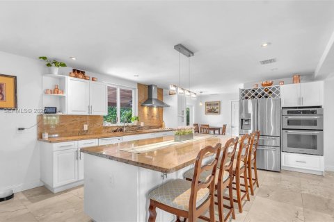 Casa en venta en Miami, Florida, 4 dormitorios, 223.15 m2 № 1984396 - foto 26