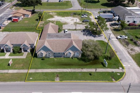 Commercial property in Plant City, Florida 305.46 sq.m. № 2101121 - photo 3